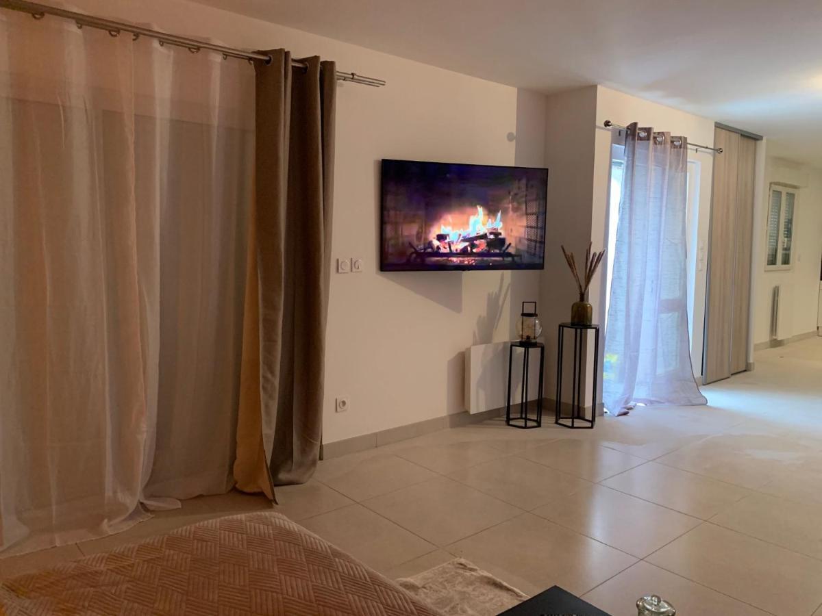 Cosy Spa Grigny Grigny  Екстериор снимка